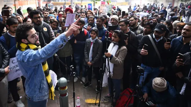 দিল্লিতে নাগরিকত্ব আইন বিরোধী এক ছাত্র সমাবেশ।