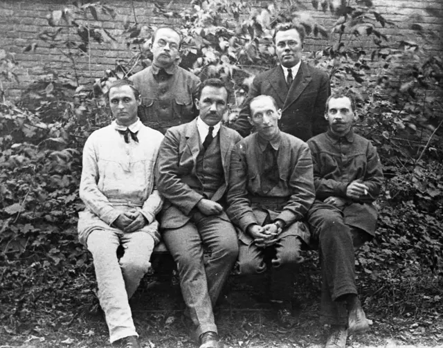 письменники