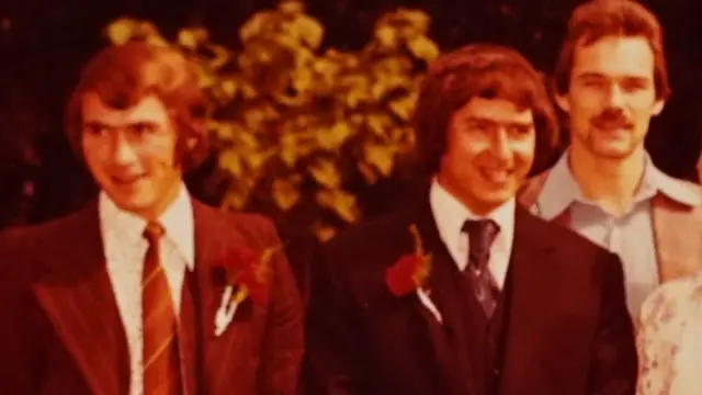 Los hermanos David, Vincent y Barry