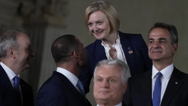 Liz Tras na sastanku Evropske političke zajednice