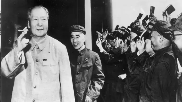 માઓની તસવરી