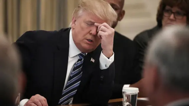 डोनल्ड ट्रंप