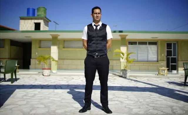 德尼尔“吉米”萨瑞斯（Deynier “Jimmy” Suarez）：旅游业绩因特朗普（Donald Trump）而下滑