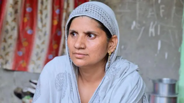 విద్యార్థి తల్లి రుబినా