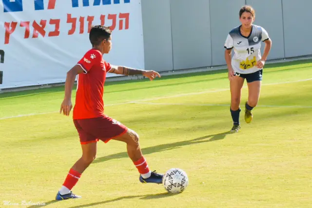 सम्बा सर्वाधिक सफल नेपाली महिला फुटबल खेलाडी हुन्