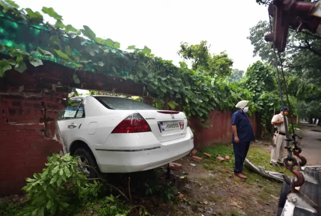 ਸੜਕ ਹਾਦਸਾ