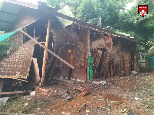 လေကြောင်းတိုက်ခိုက်ခံရတဲ့ သပိတ်ကျင်းမြို့နယ်ထဲက နေအိမ်