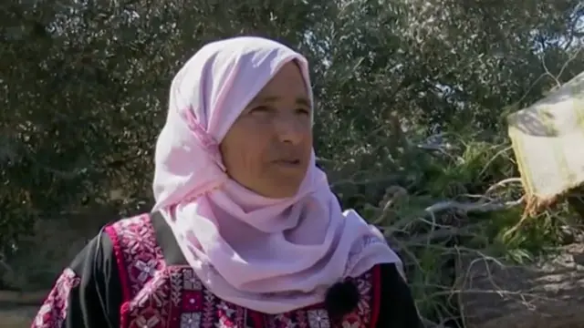 Amal Awad ayaa ku andacootay in milateriga Israa'iil ay dhowr sanno kahor burburiyeen qol gurigeeda ka tirsan