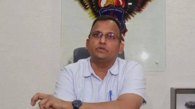 મૅટરનિટી હૉસ્પિટલમાં મહિલાઓના પ્રાઇવેટ વીડિયો વાઇરલ થવાનો મામલો, CCTV વીડિયો, રાજકોટની પાયલ હૉસ્પિટલ, અમદાવાદ ક્રાઇમ બ્રાન્ચ, મહારાષ્ટ્રમાંથી ધરપકડ, સાયબર ક્રાઇમ, બીબીસી ગુજરાતી, બીબીસી ન્યૂઝ ગુજરાતી,