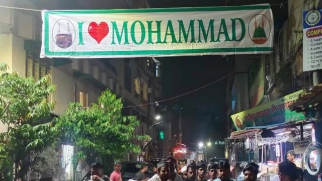 ఐ లవ్ ముహమ్మద్, ముస్లింలు, నిరసన ప్రదర్శనలు, పోలీసులు, కేసులు, యూపీ, కాాన్పూర్, ఒవైసీ