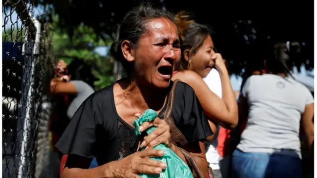 mujer llorando
