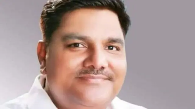 તાહિર હુસૈનની તસવીર