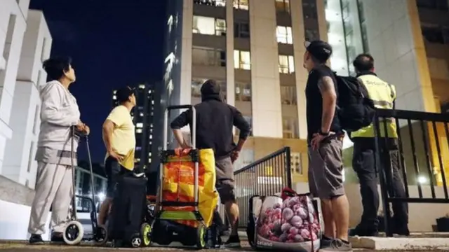 يخشى سكان البنايات المرتفعة من تكرار سيناريو برج غرينفل