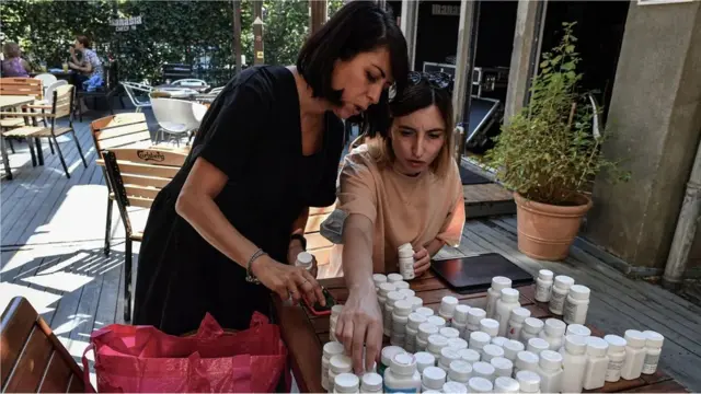 Au cours des trois dernières décennies, plus de 2,2 millions de personnes ont été diagnostiquées séropositives en Europe, dont certaines sont plus exposées au risque de Covid-19