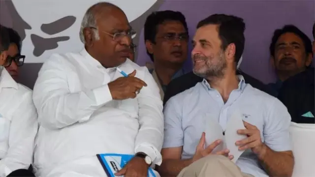 मल्लिकार्जुन खड़गे राहुल गांधी के साथ