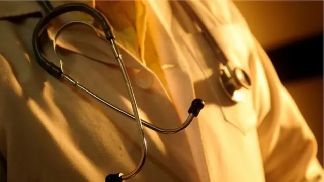 மருத்துவர்