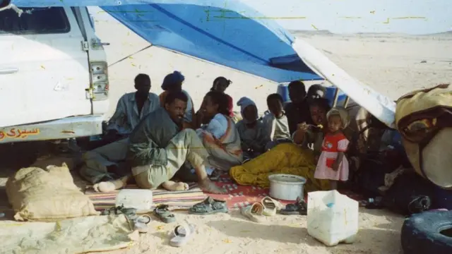 ተጓዓዝቲ ኣብ ስደት