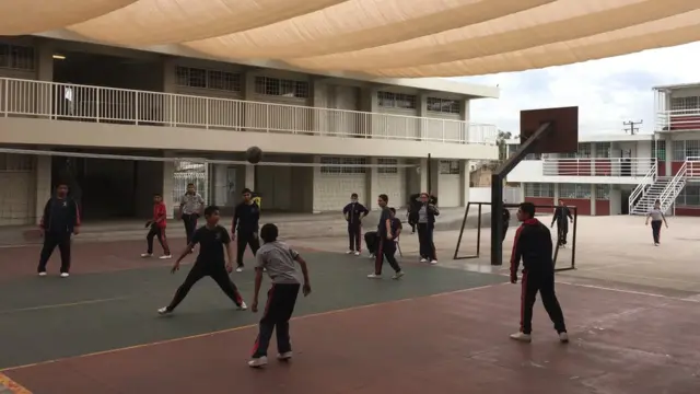 Patio de la escuela Leyes de Reforma, Tijuana, México (Foto: Beatriz Díez)