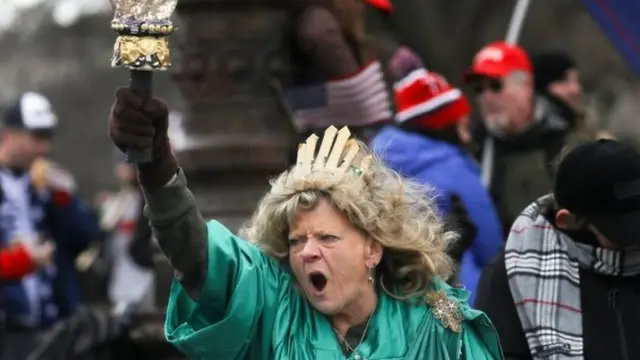 Wannan matar mai goyon bayan Trump ta yi shigar mutum-mutumin nan na 'yanci Statue of Liberty