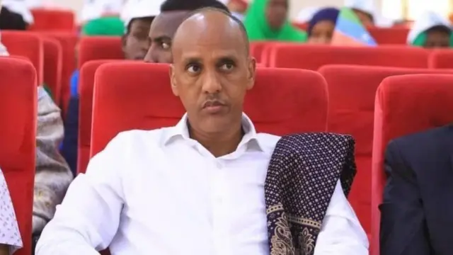 Pireezidantii Naannoo Somaalii Obbo Musxafee Muhaammad Umar