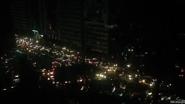 ২০১৪ সালে বিদ্যুৎ বিহীন ঢাকার কারওয়ান বাজার এলাকা