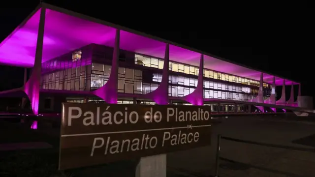 Planalto com iluminação corbet365 bonus gratisrosa