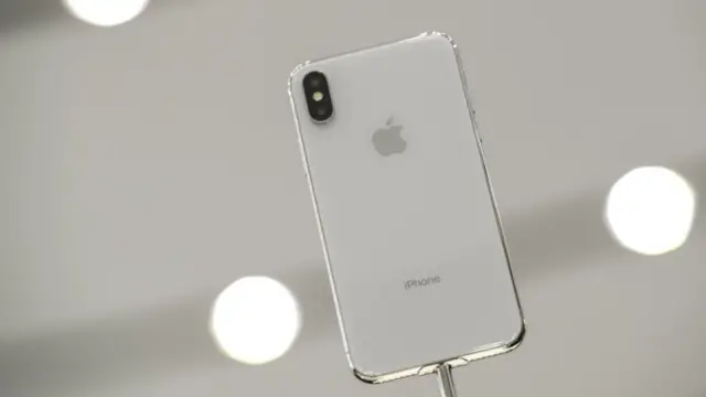 iPhone X