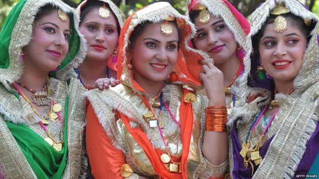 ਪੰਜਾਬੀ ਕੁੜੀਆਂ