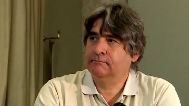 Bernard Maingain mu kiganiro n'abamenyeshamakuru i Paris itariki 11/01/2012