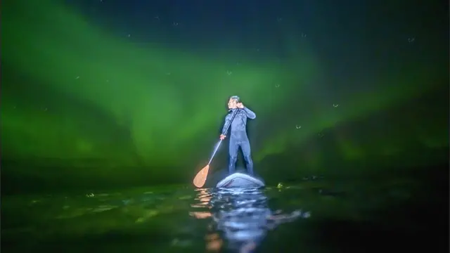 انڈونیشیا کے سرفر ایڈی سسوانتو