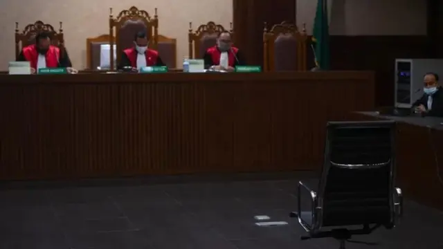 Ilustrasi pengadilan umum untuk terdakwa sipil.