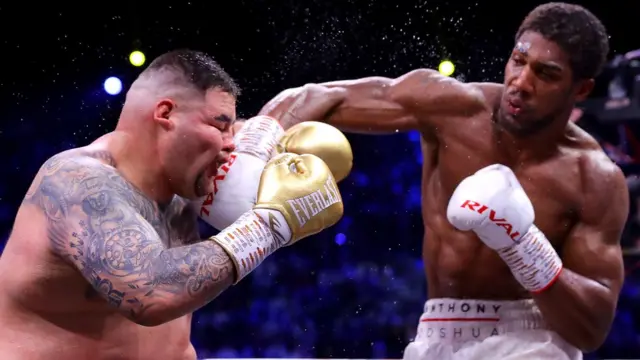 Anthony Joshua ya dambace da Andy Ruiz