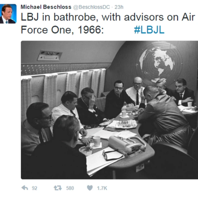 पूर्व राष्ट्रपति लिंडन बी जॉनसन बैठक में