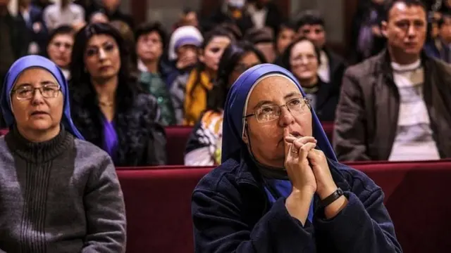 The sisters María del Pilar (left) y María del Perpetuo Socorro