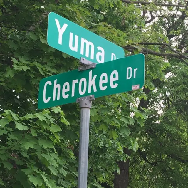 ulični znaci, putokaz