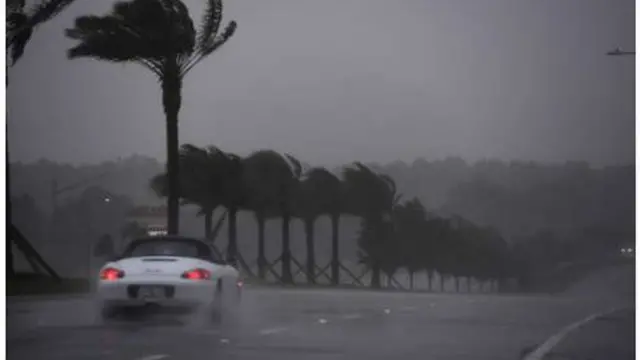 මැතිව් කුණාටුව