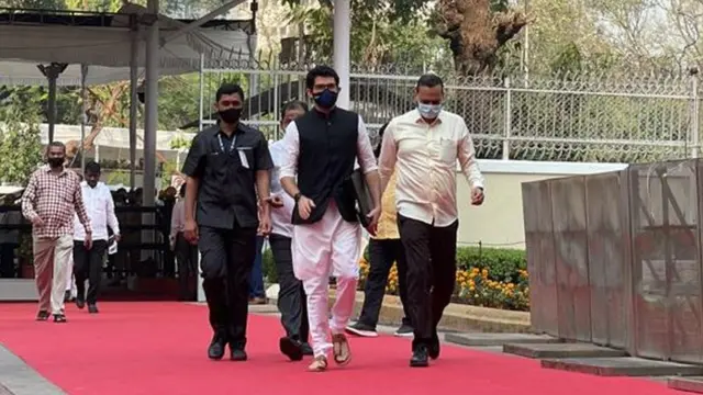 आदित्य ठाकरे