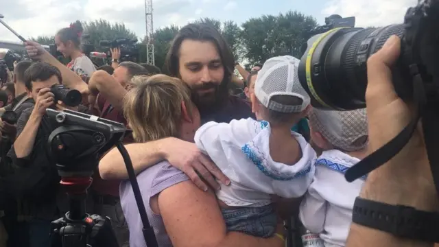 моряк с близкими