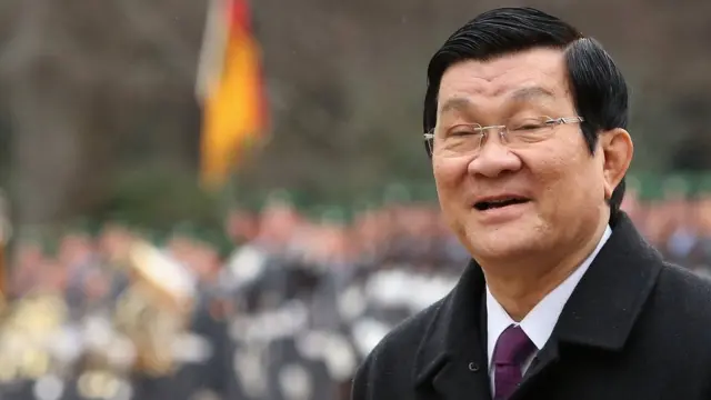 Ông Trương Tấn Sang từng bị kỷ luật "bằng hình thức khiển trách" ở Hội nghị Trung ương 7, Khóa IX, hồi 2003, liên quan tới vai trò của ông khi còn làm Bí thư Thành ủy TP Hồ Chí Minh thời gian 1996-2000