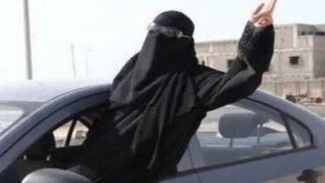 Wata mata na murnar ba su damar tuka mota a Saudiyya