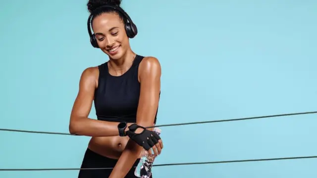 كم كوبا من الماء يجب أن نشربه يوميا؟