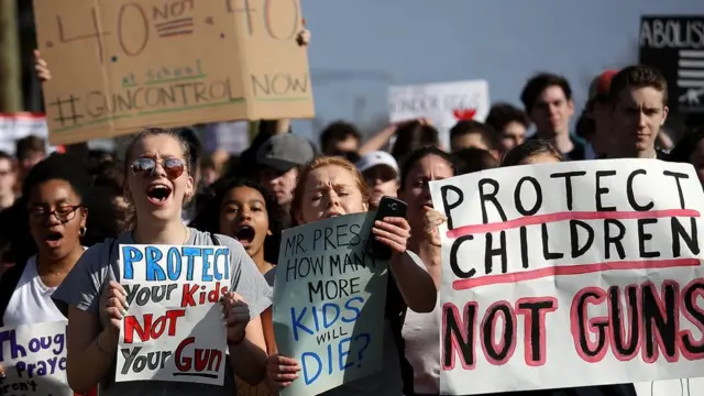 مشارکت گسترده جوانان و "رای‌اولی‎ها" در اعتراضات اخیر باعث شگفتی مردم آمریکا شده است