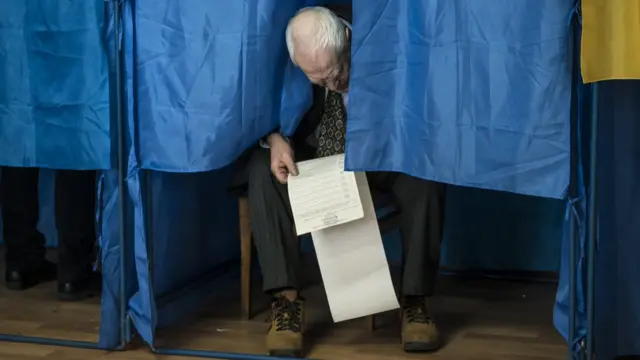 Дідусь на дільниці