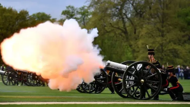 Hyde Parkı'nda 41 pare atış