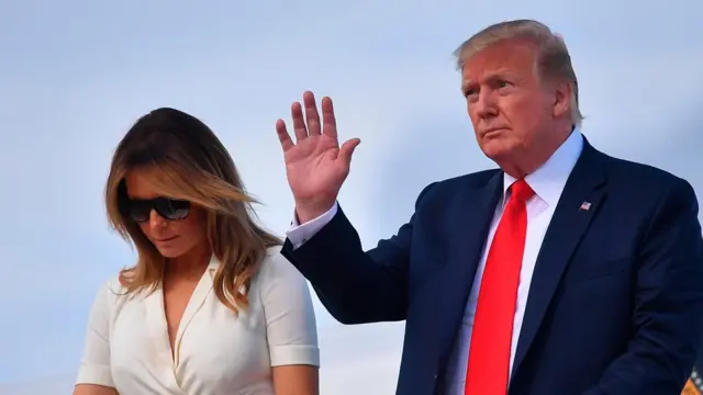 டொனால்ட் டிரம்ப் தன்னைத் தானே புகழ்ந்து கொண்டது ஏன் தெரியுமா? மற்றும் பிற செய்திகள்