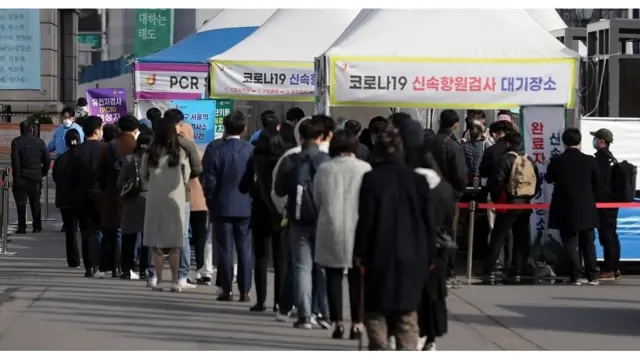 코로나19, 오미크론