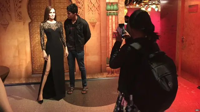 म्युझियममधले प्रेक्षक