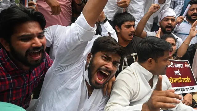 सरकारी नोकरभरती , नरेंद्र मोदी