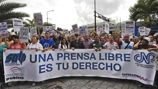 Protesta en favor de la libertad de prensa en Venezuela.