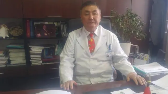 Эне жана баланы коргоо улуттук борборунун директору Камчыбек Узакбаев